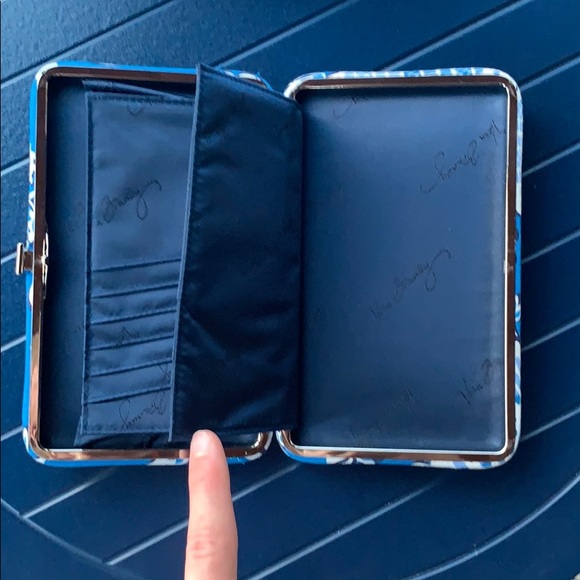 Bundle of Vera Bradley Essentials - Picture 4 of 14